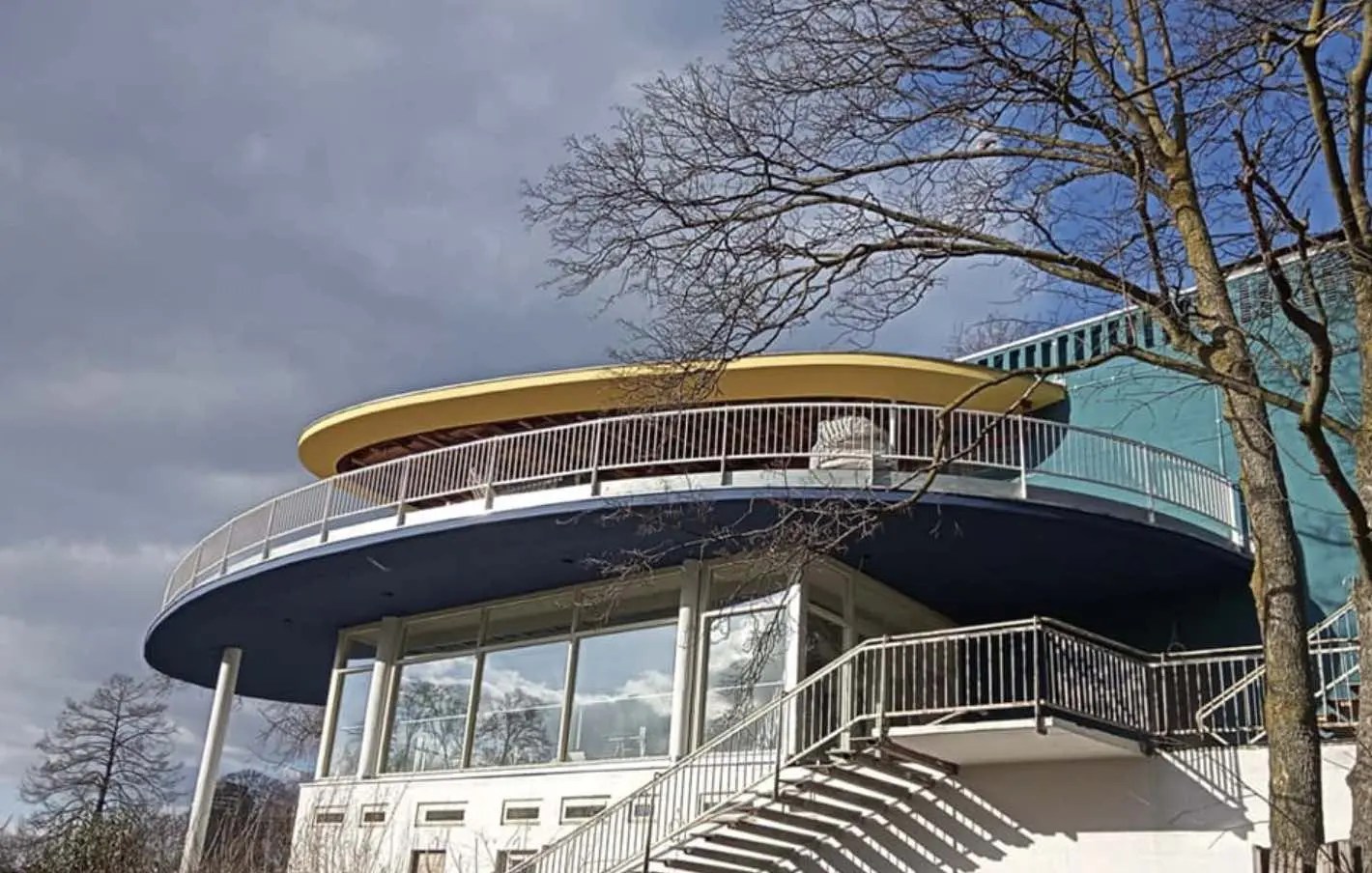 ParkCafé im Kölner Rheinpark sieht wieder aus wie früher Verliebt in