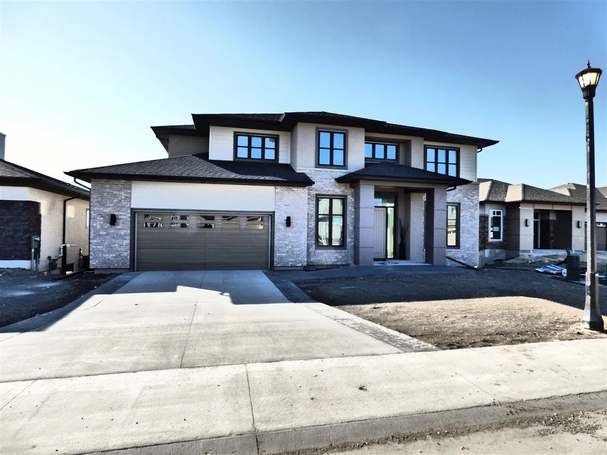 58 Clear Spring Road, Bridgwater Lakes, Winnipeg Versace Real Estate