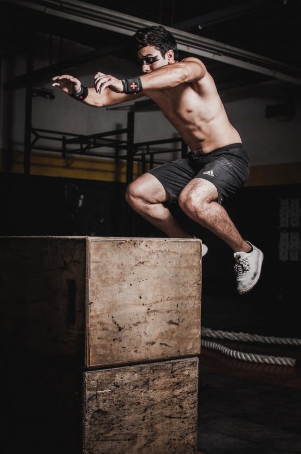 Top 10 Best Vertical Jump Training Programs 2024 [Expert Guide + Reviews]