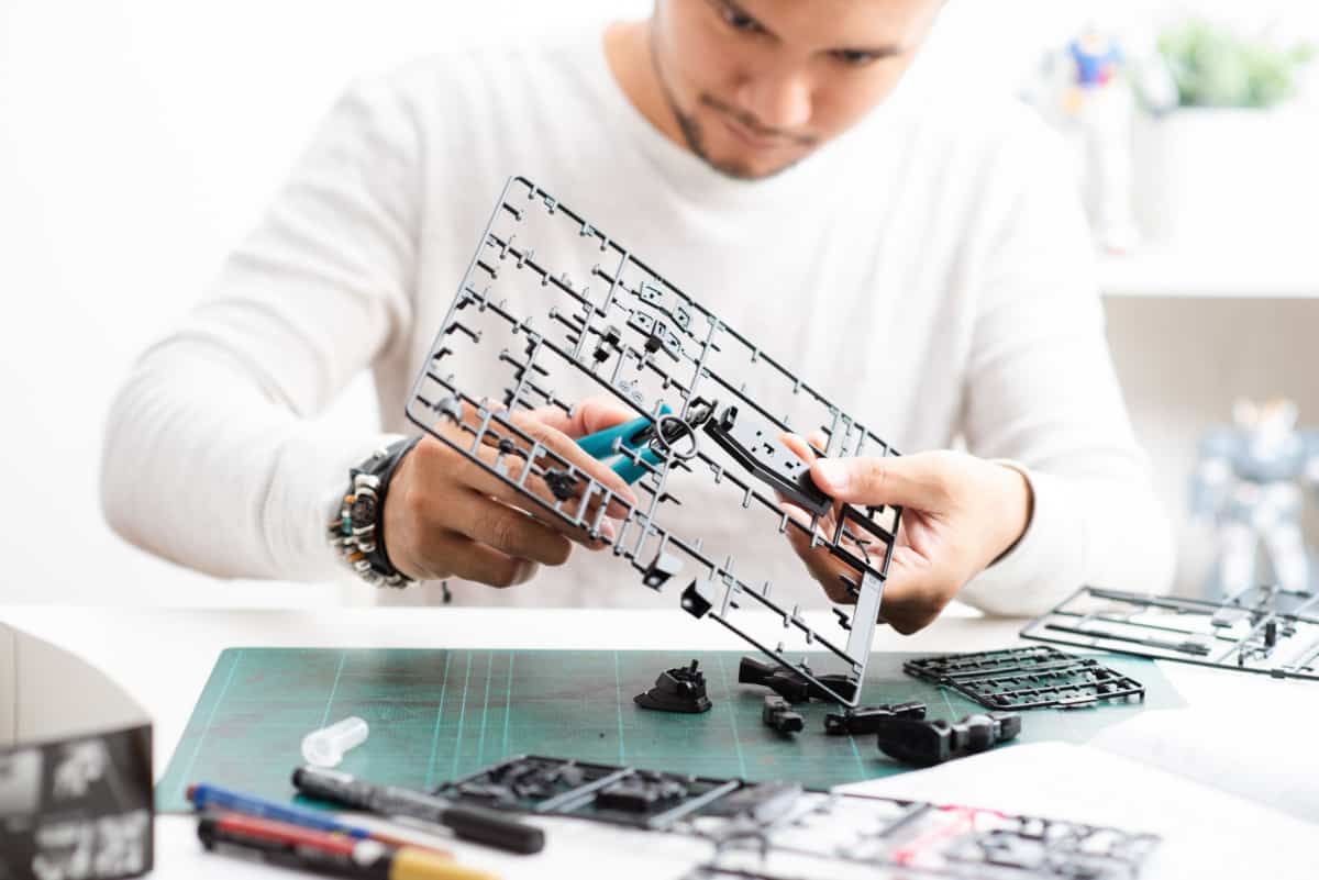 9 Best Sprue Cutters for Miniatures and Models (2023)