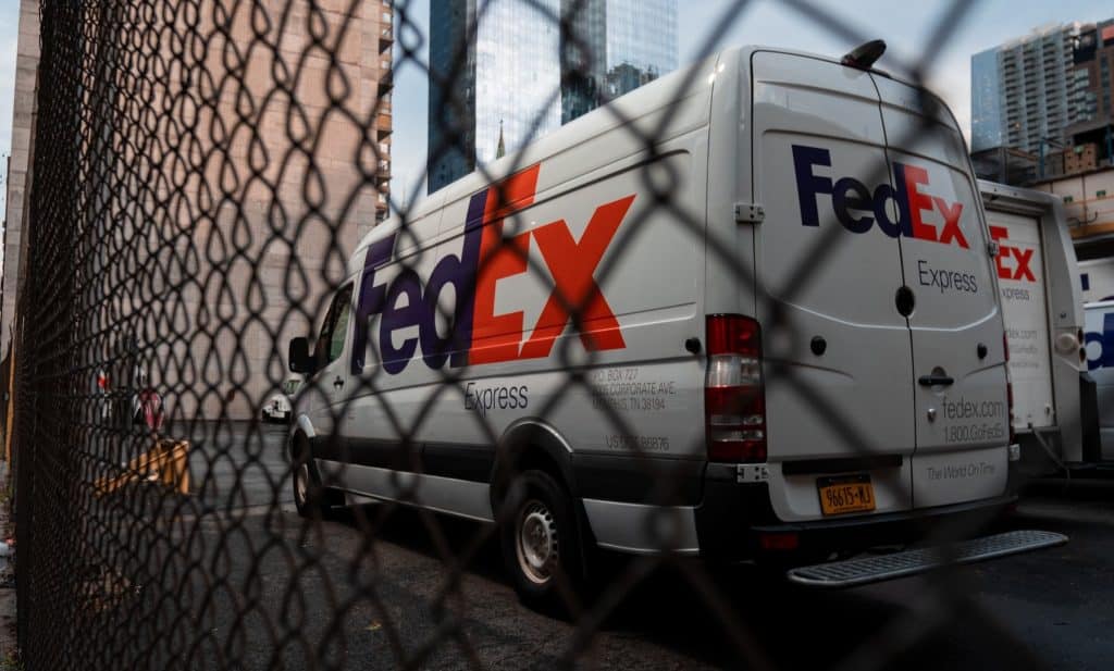 Why Does FedEx Suck? (9 Revealing Reasons)