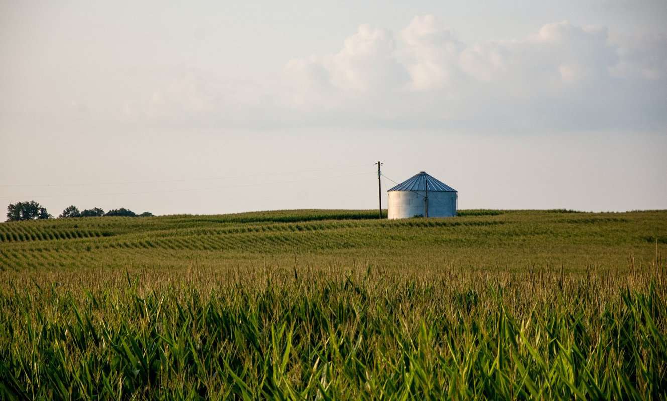 Why Is Kentucky So Poor? (9 Revealing Reasons)