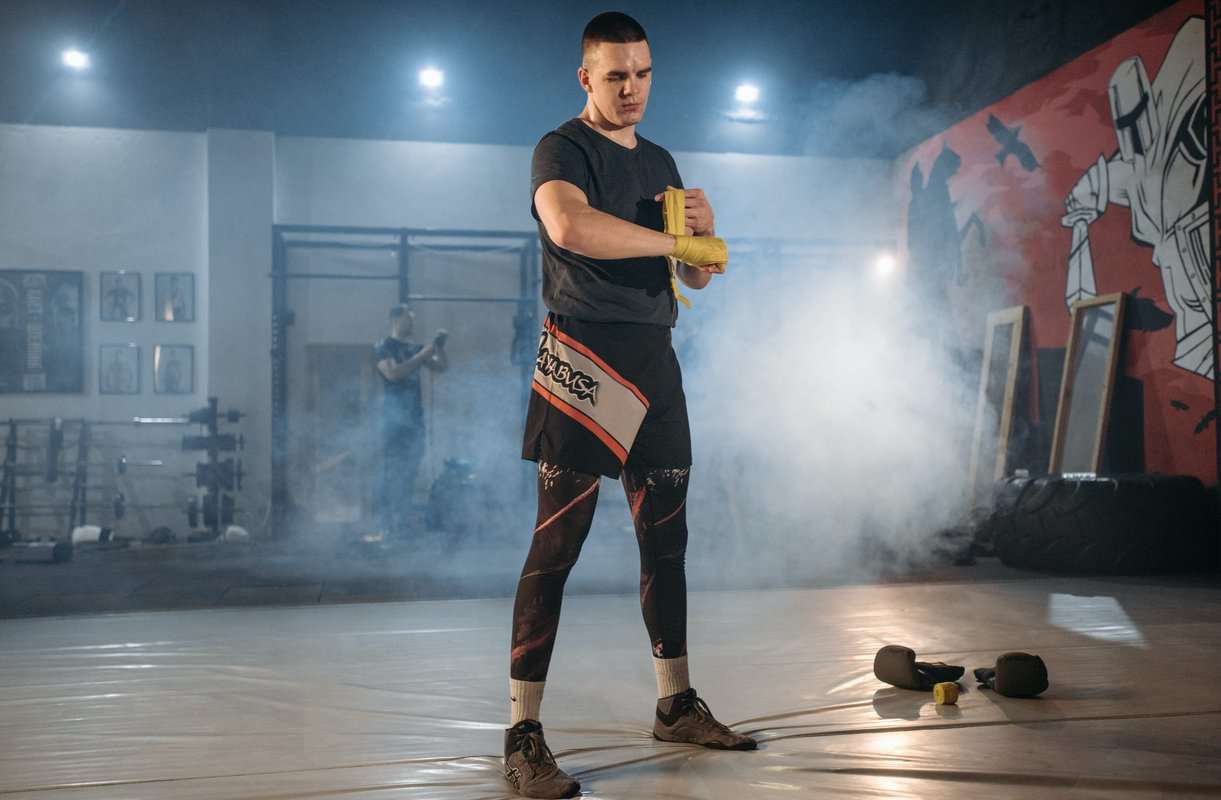 Why Are Tall Guys Hotter? (9 Revealing Reasons)