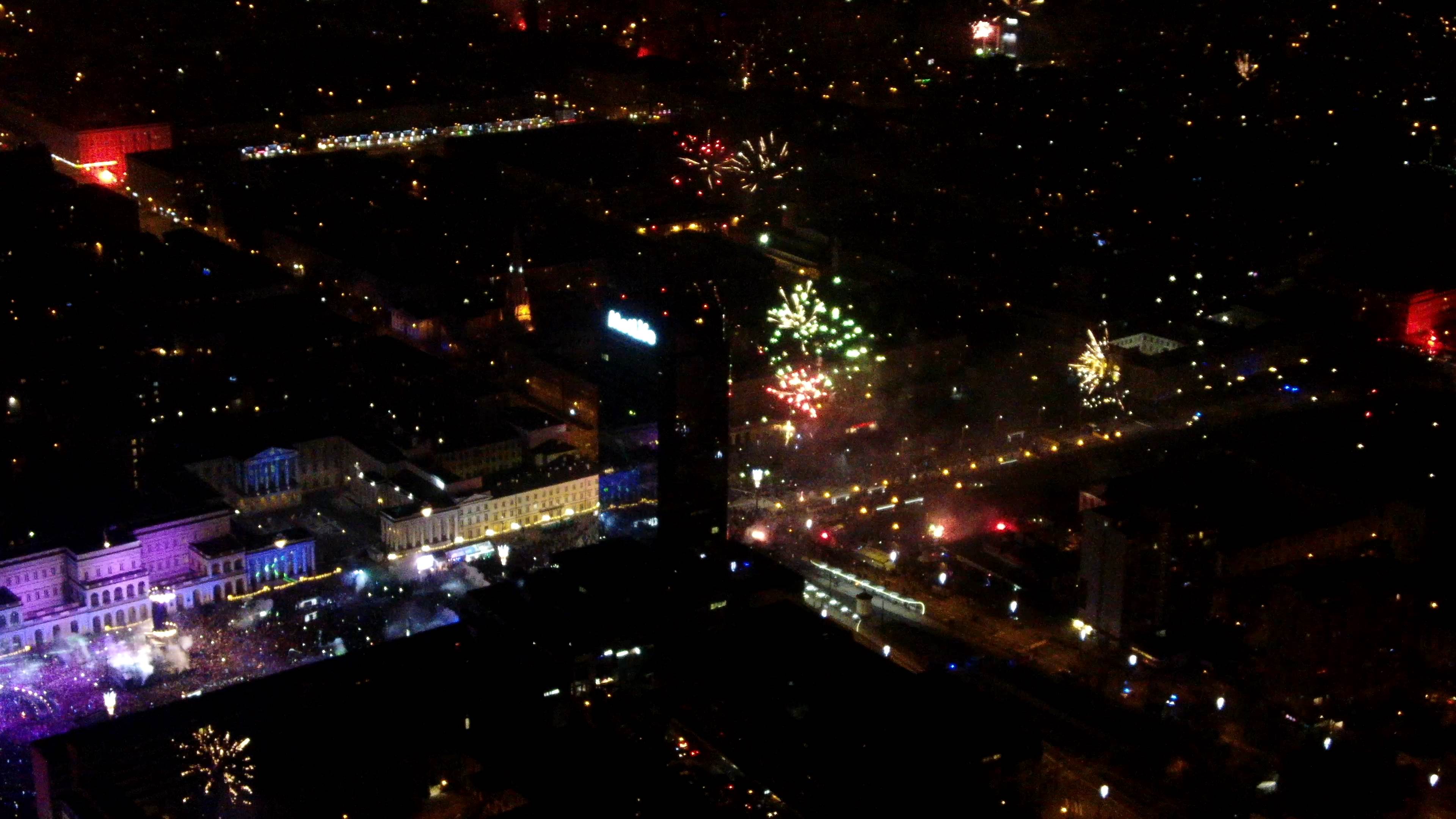 Fireworks from drone New Year Celebration, 60, 033, 396MB, 3840x2160, 29.970