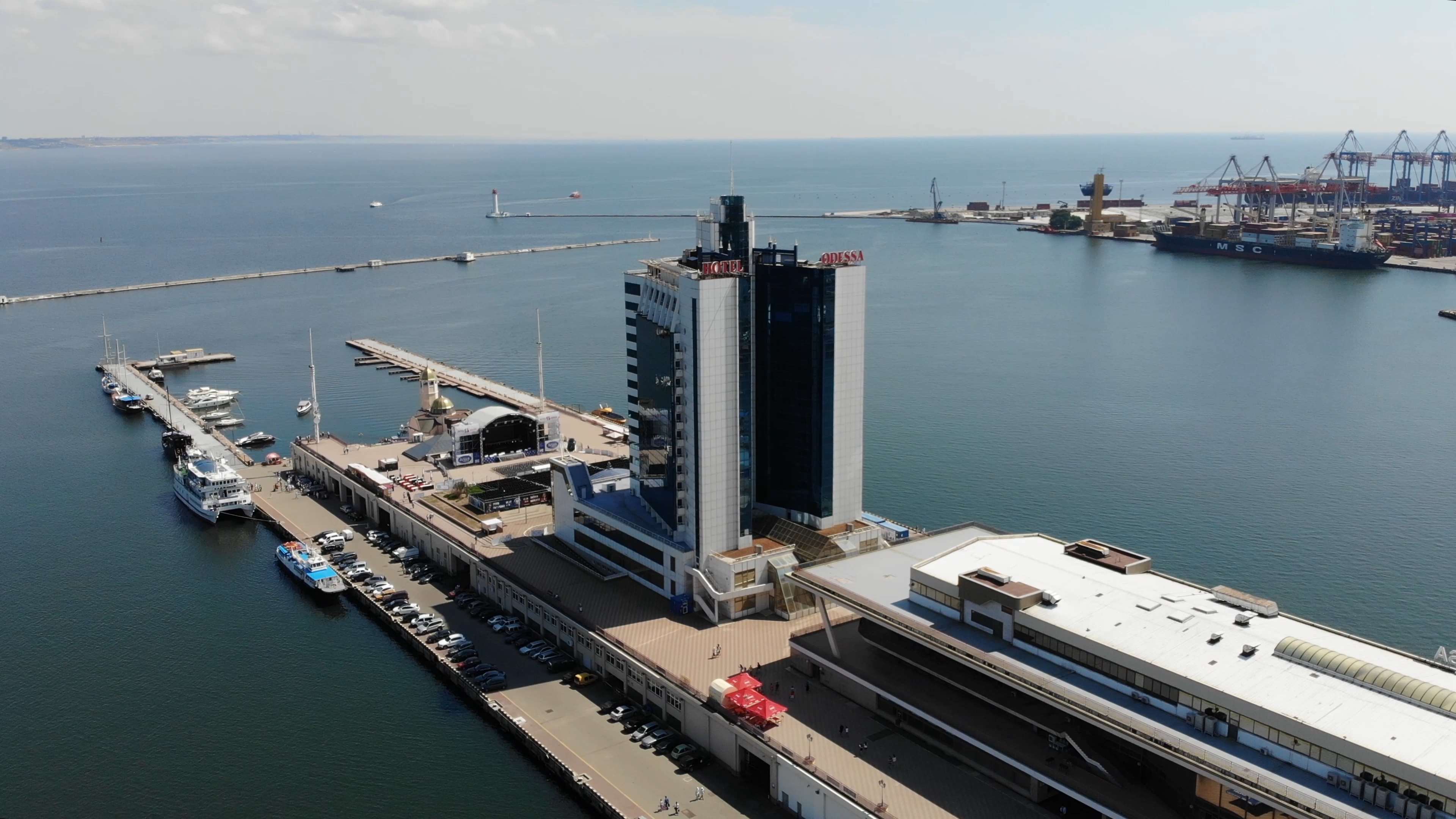 Hotel Odessa near the sea, 13, 021, 115MB, 3840x2160, 29.970