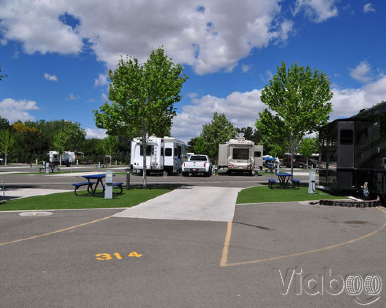 Sparks Marina RV Park