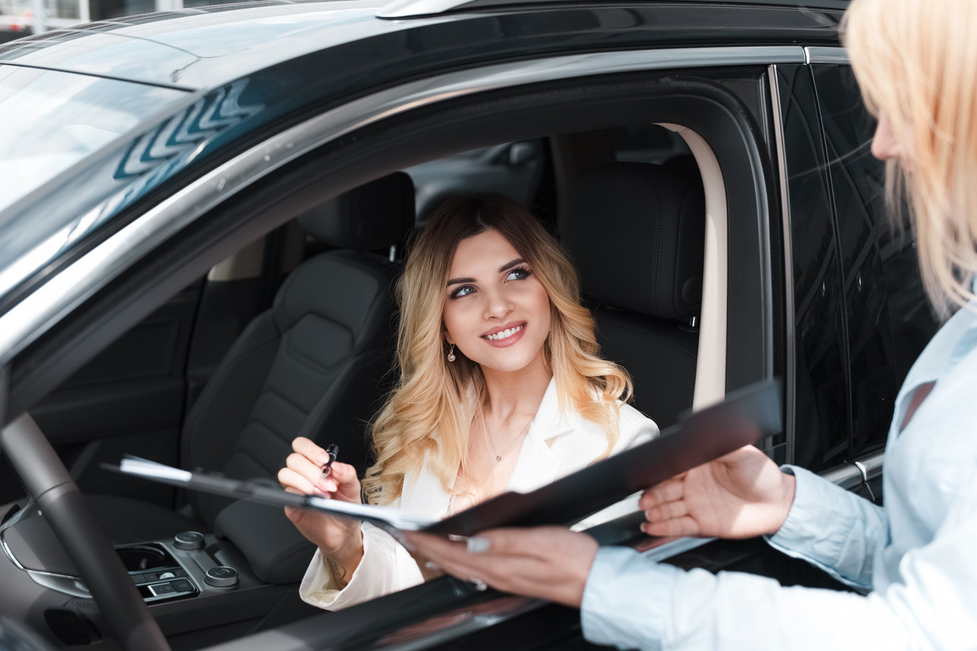 Despre Via rent a car