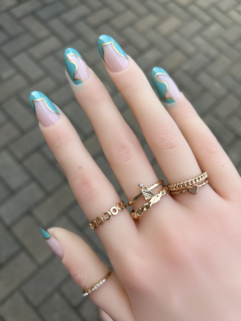 Blue and Gold Nails Design Vibrant Guide