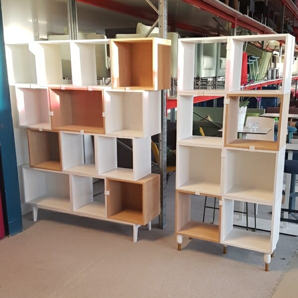 muuto hylla Bokhylla Muuto Stacked Vit/Ek - Vican Ab