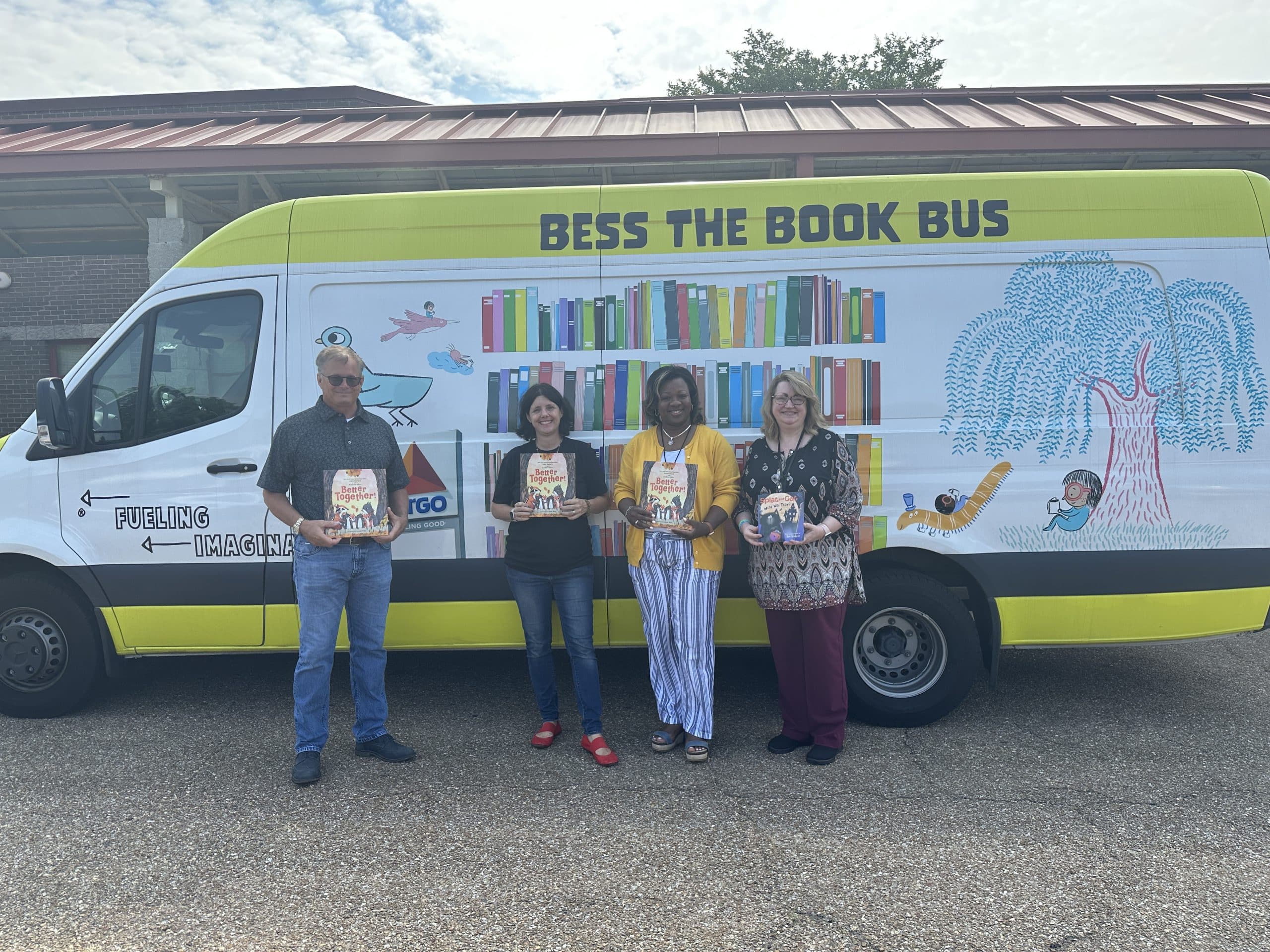 Sherman Avenue Elementary School celebrates partnership with CITGO and Bess the Book Bus