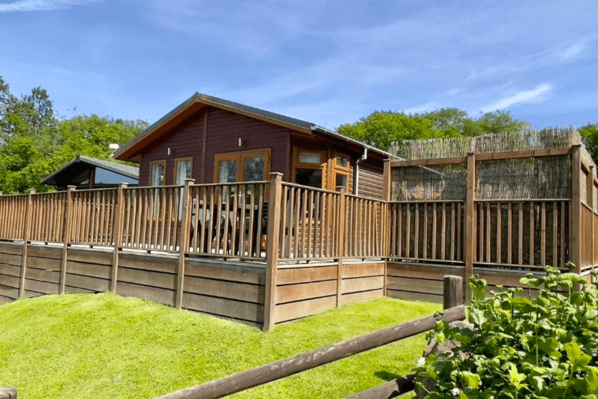 8 Best Devon Lodges with a Hot Tub for Your Next