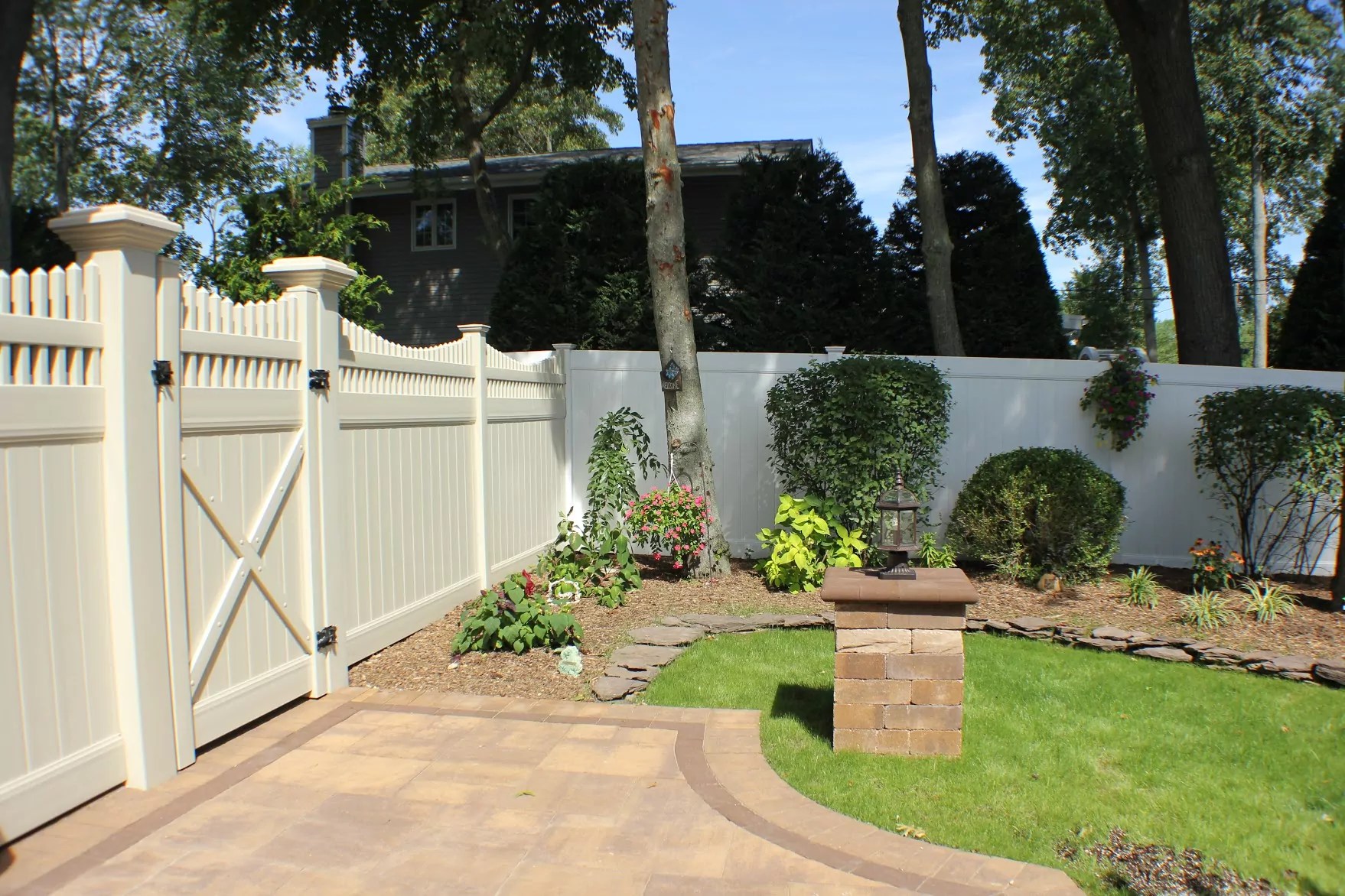 Nissequogue Fence Company, Fence Installers, Fence Repair, Wood, Vinyl