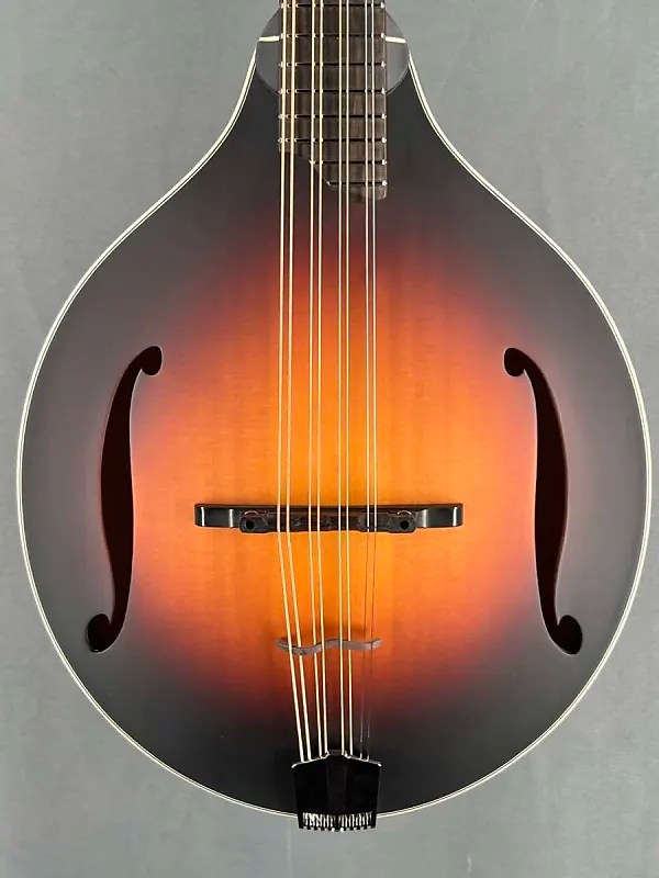 Eastman MDO305ESB Octave Mandolin Sunburst with Pickup K&K Duotone