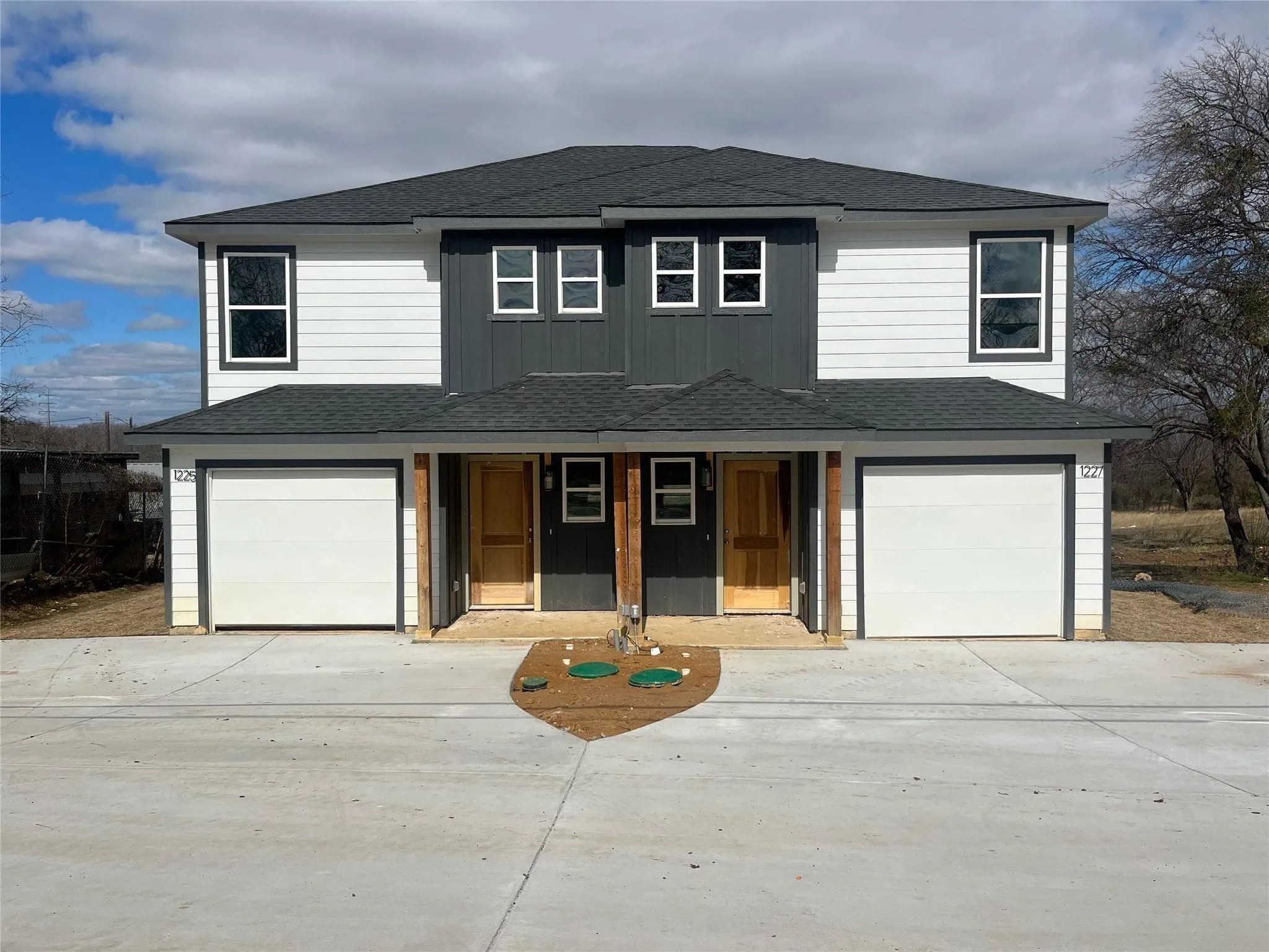 New Construction Duplex With Upgraded 4 Bed Units Victor Steffen