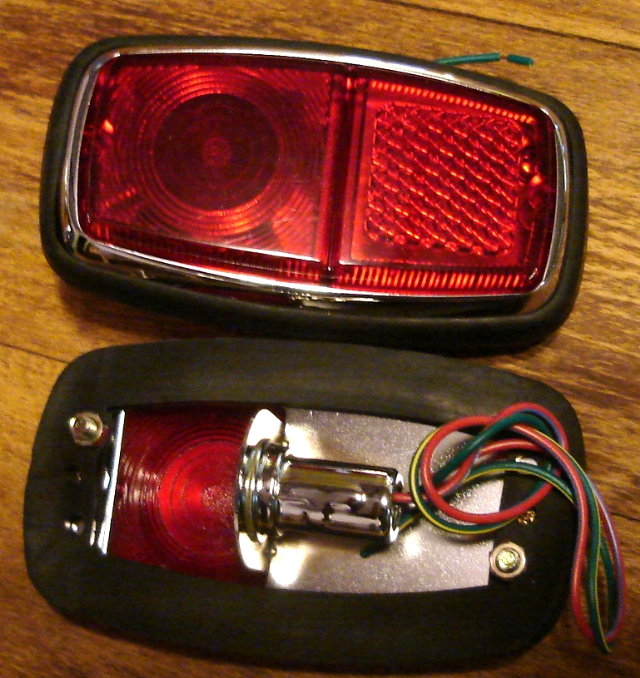 Saddlebag tail lights