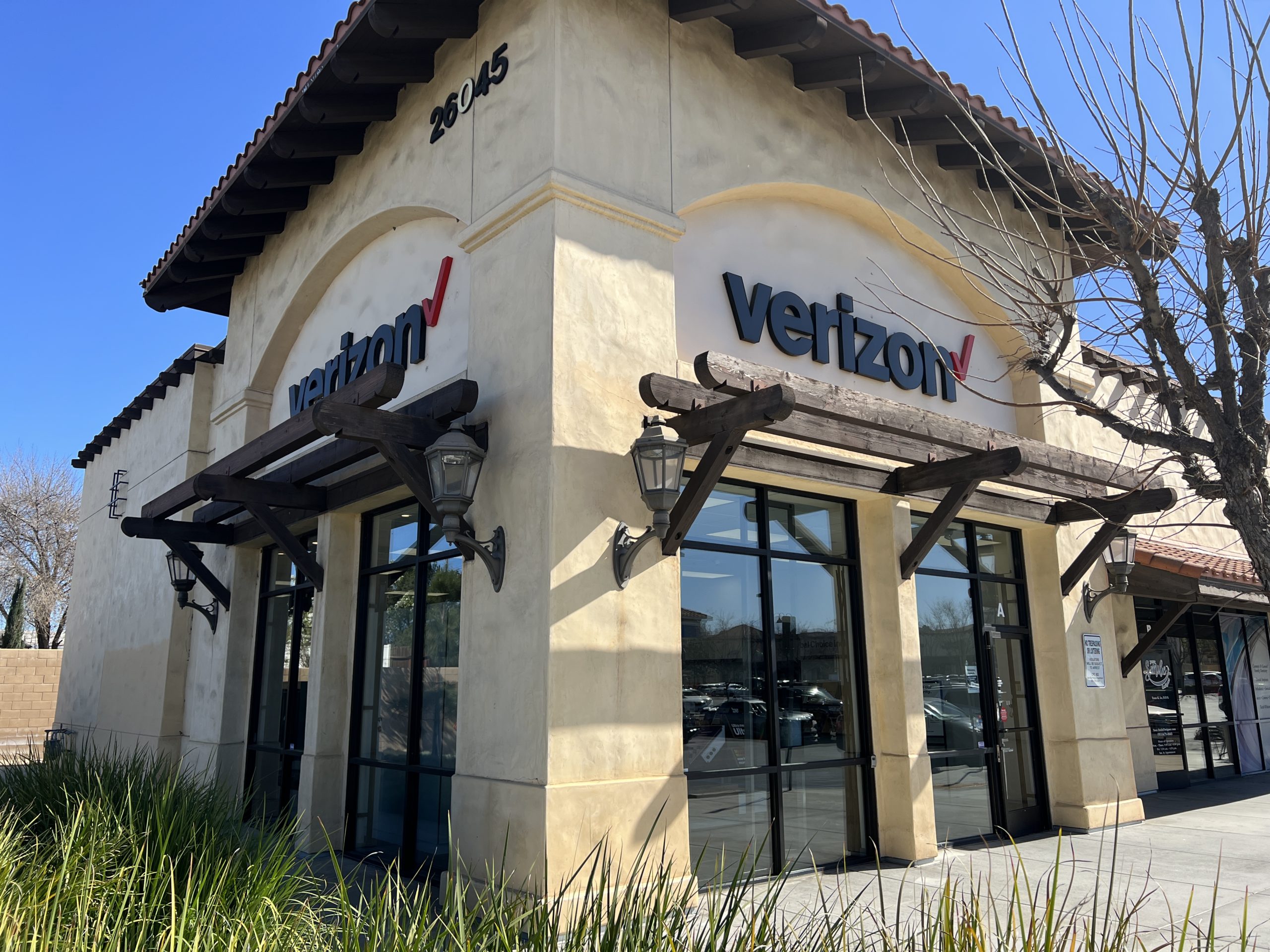 Menifee, California Verizon Store.