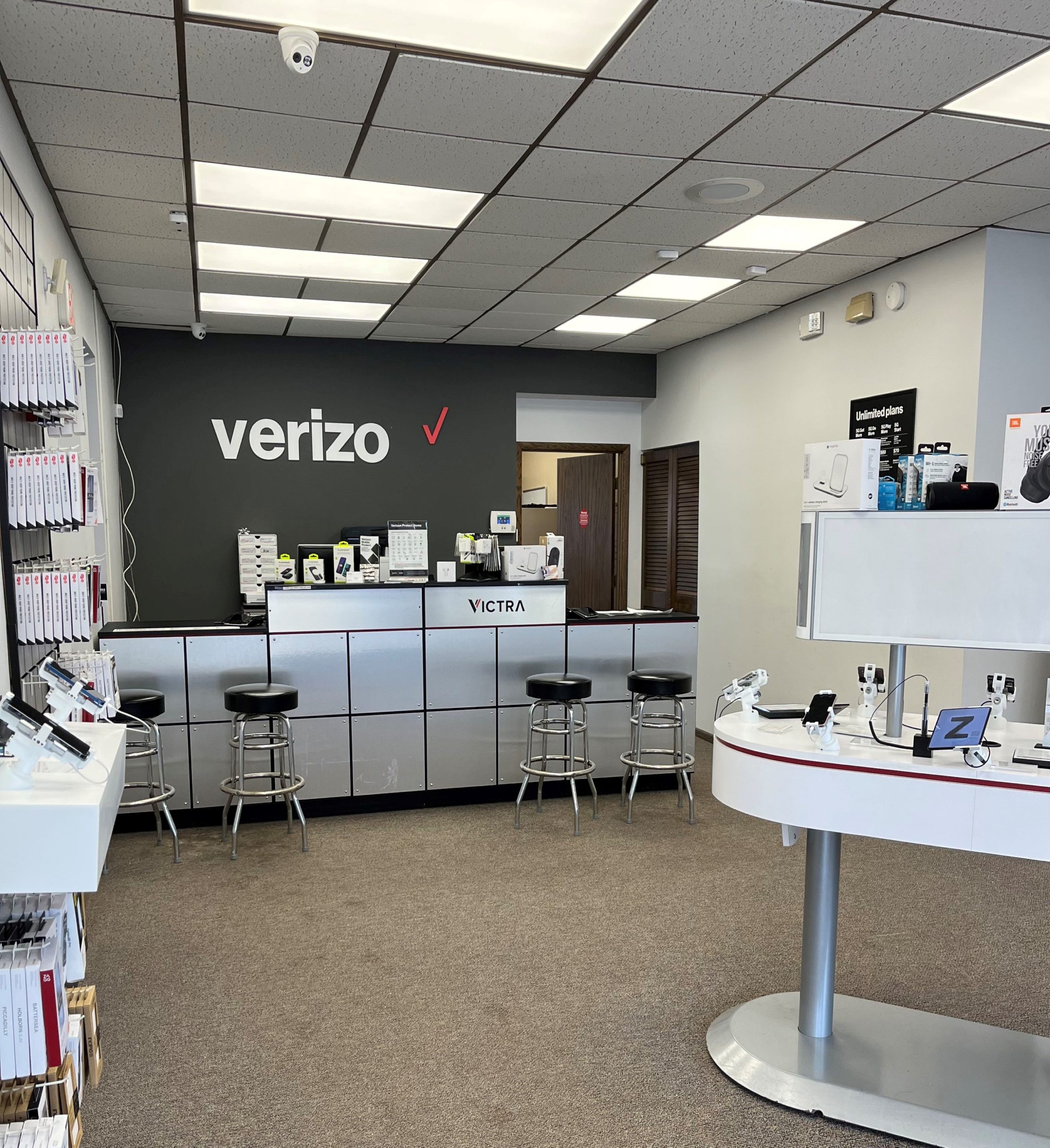 Phillips, Wisconsin Verizon Store