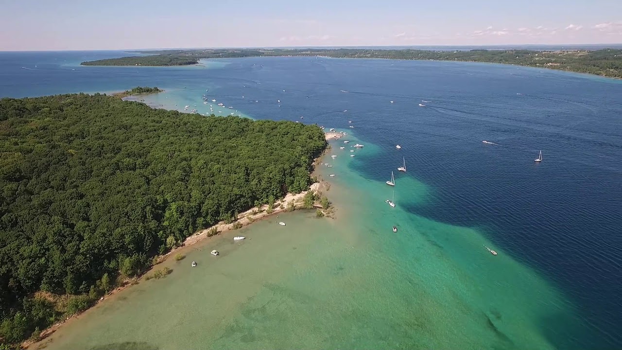 Grand Traverse Bay A Popular Destination For Canoeists Rapids Riders