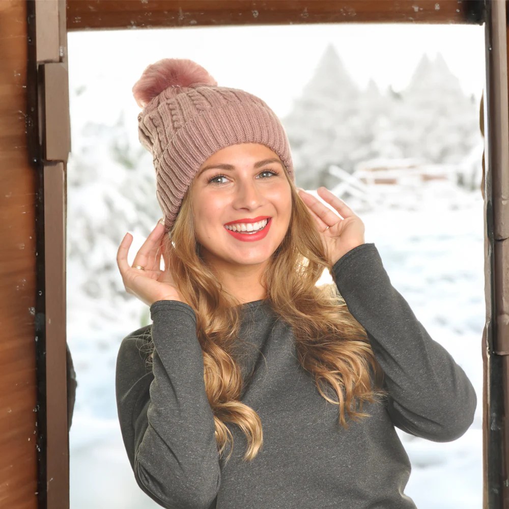 Winter Accessories VIDA Enterprise Corp.