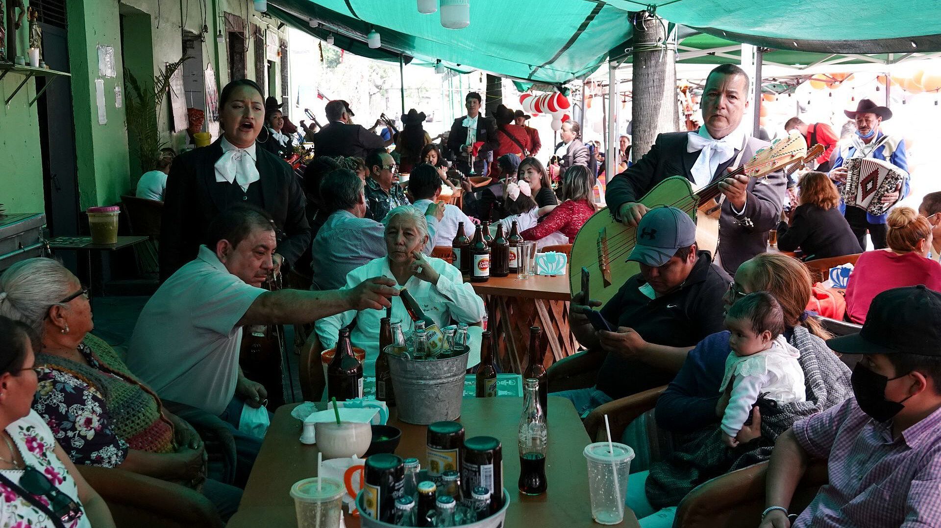 Día de las Madres ¿Cuánto Cuesta una Serenata en Garibaldi? N+