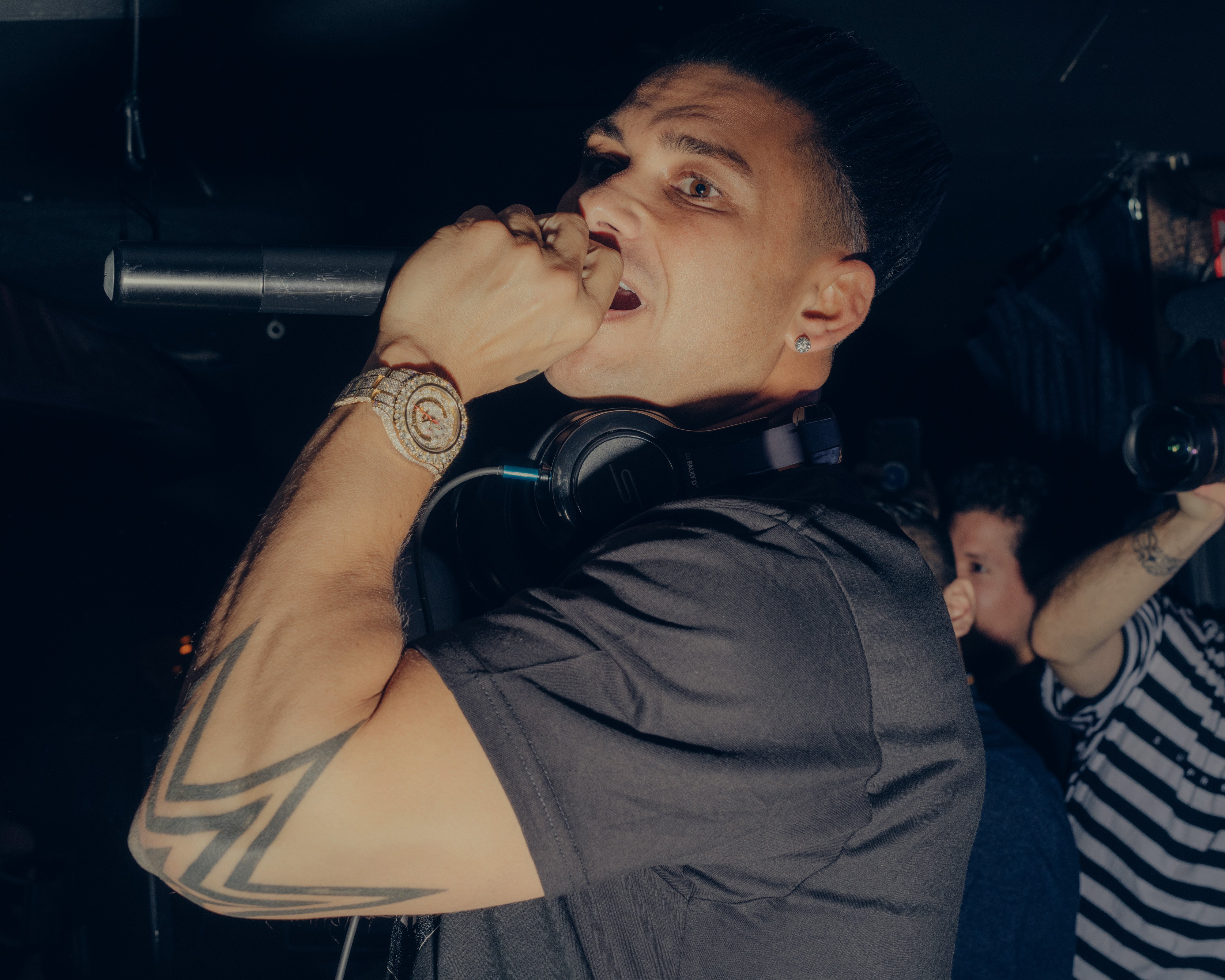 How Much Is Pauly D Diamond Necklace Worth Diamond Necklace