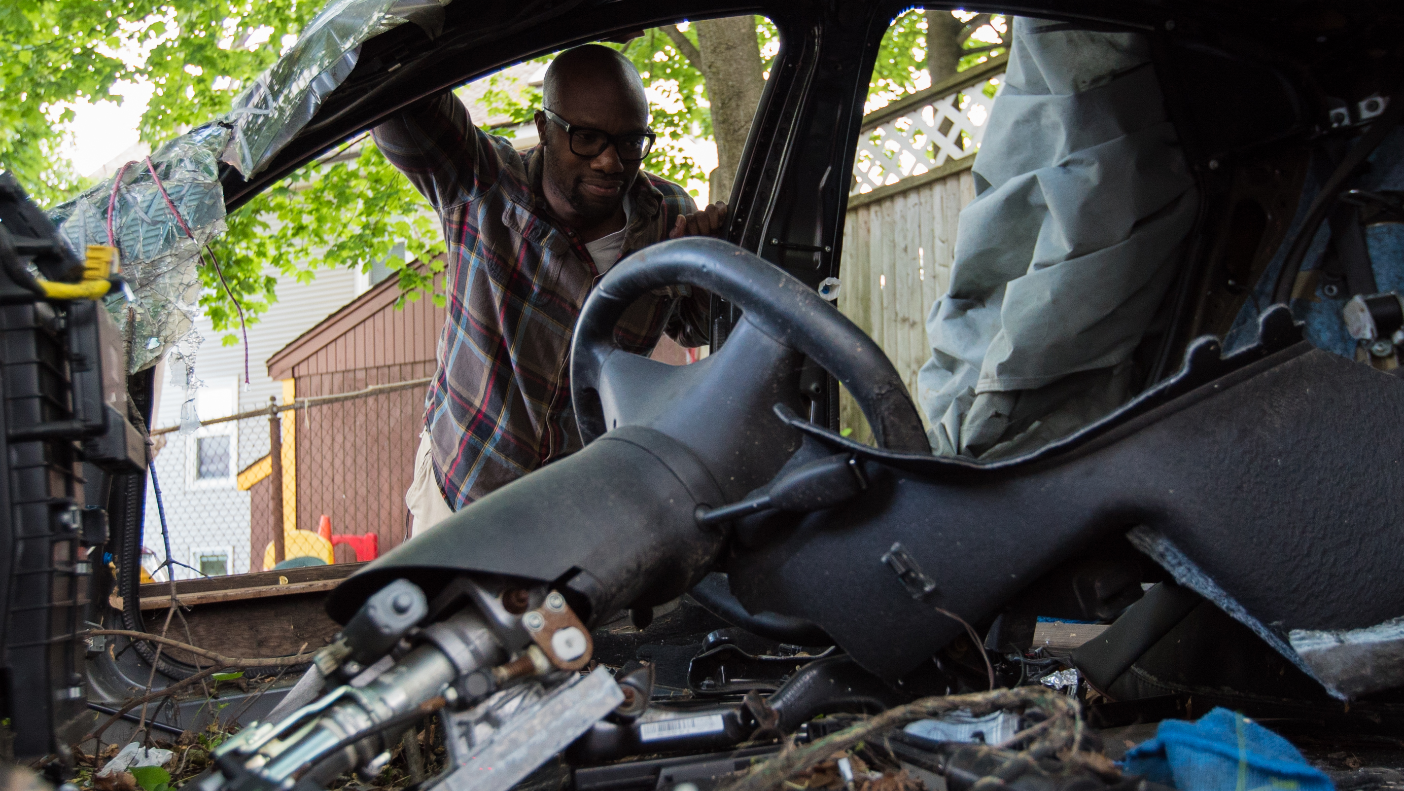 The Rogue Tesla Mechanic Resurrecting Salvaged Cars VICE