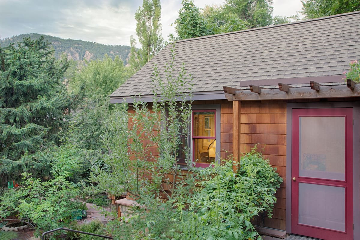 The 28 Best Airbnbs for Fall Leaf Gazing 2023 VICE