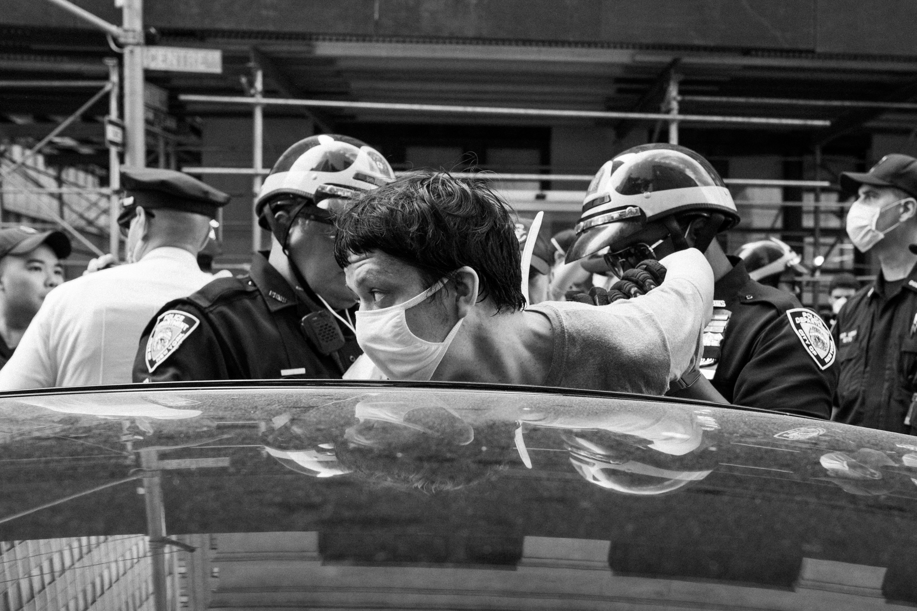 New Yorkers take to the street to protest police brutality iD