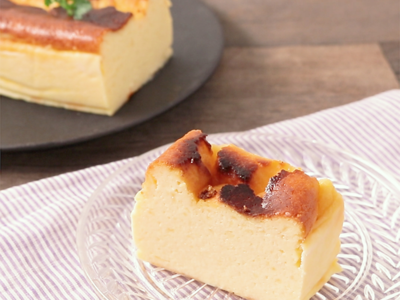 ホットケーキミックスで簡単！ 本格「ベイクドチーズケーキ」レシピ／みんなが選んだ ミニCookベストレシピ⑧ | ダ・ヴィンチWeb 混ぜるだけなのに絶品！」おいしすぎる"お手軽チーズケーキ"レシピ5選 | クラシル