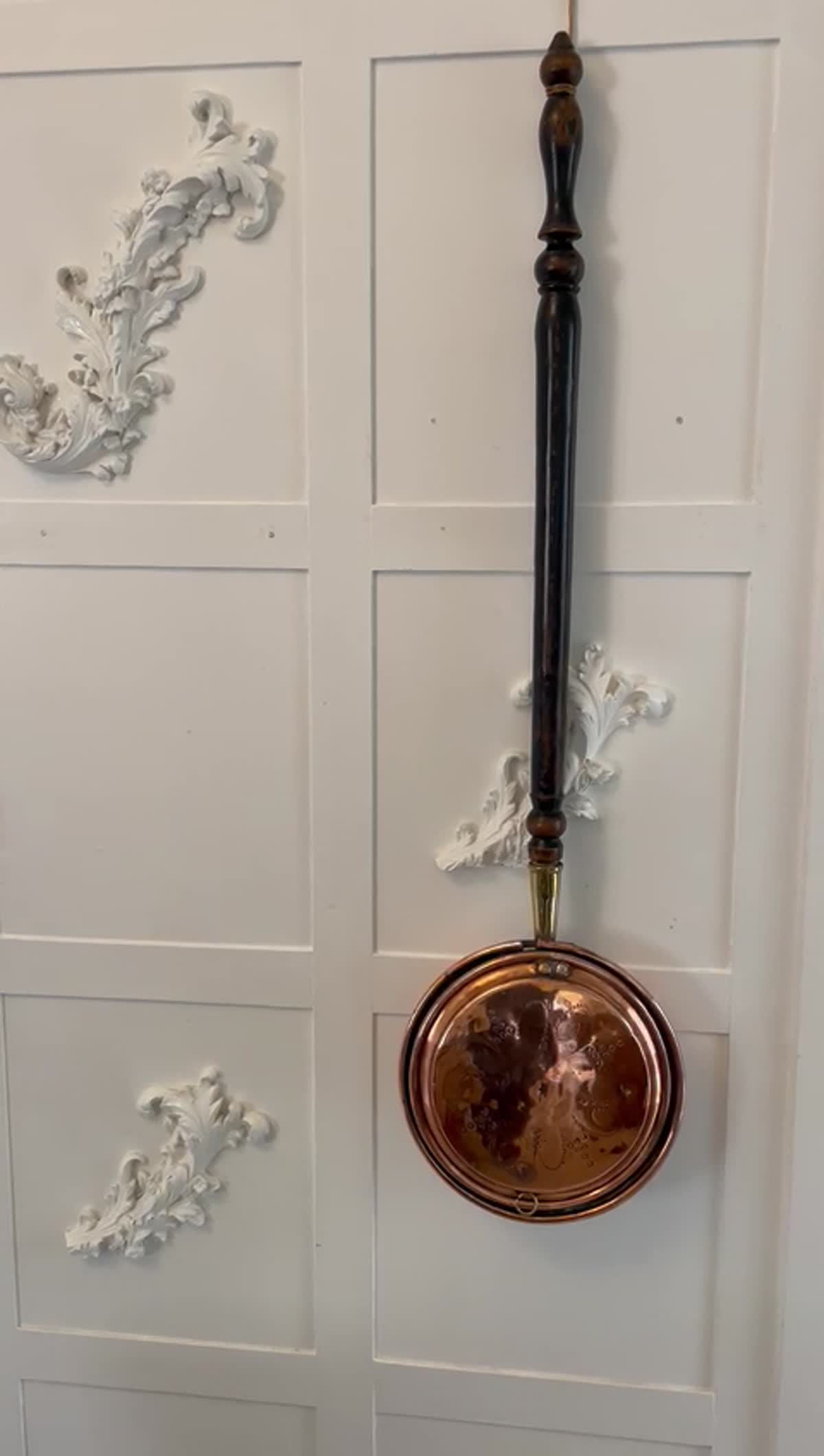 Antique III Quality Copper Warming Pan in Antique Pans and Cauldrons