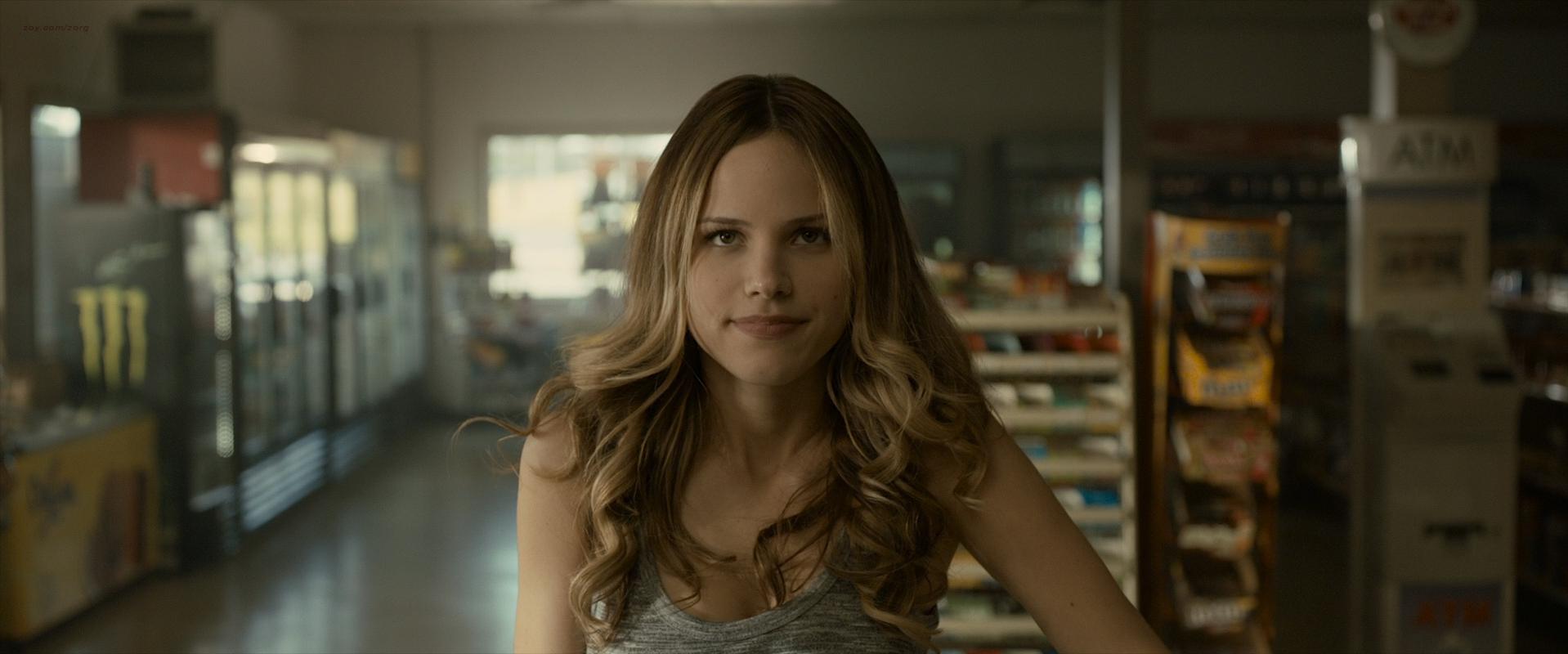 Nude video celebs » Halston Sage sexy - Paper Towns (2015)