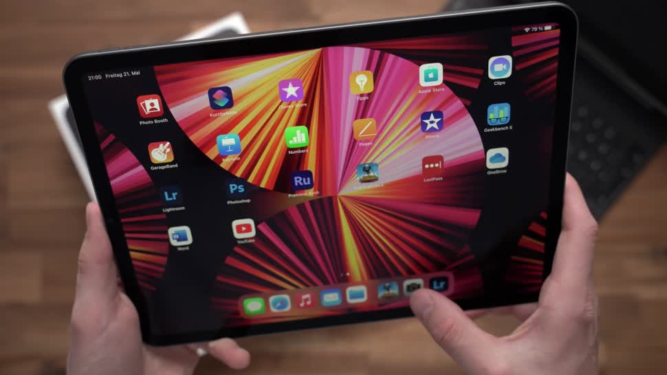 Apple iPad Pro 2021 Das erste iPad mit M1Chip im Unboxing