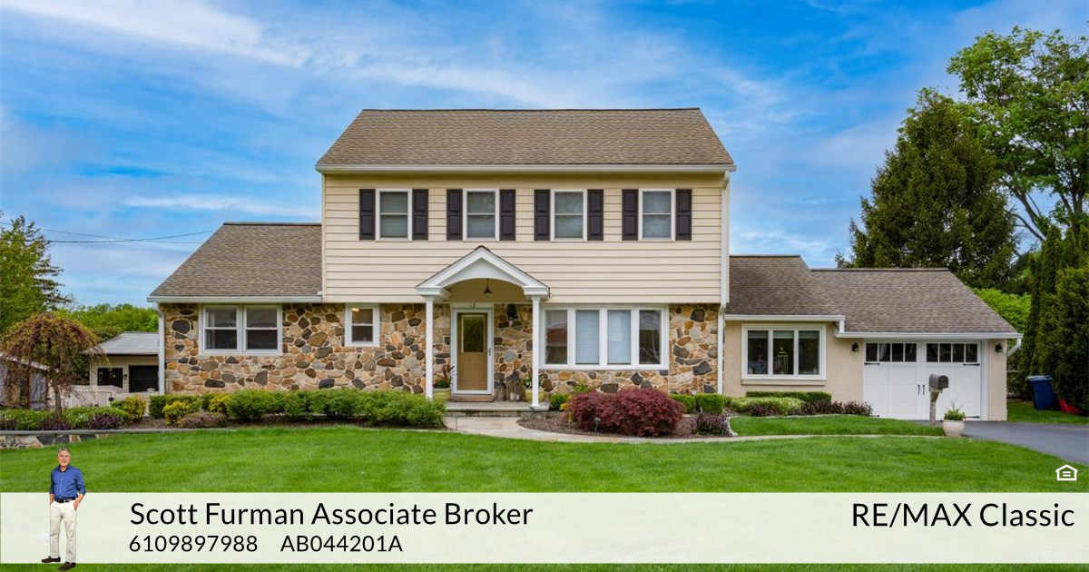 12 Crumley Ave, Malvern, PA 19355