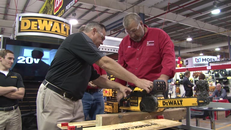 HH PRO Contractor Videos Home Hardware Home Hardware