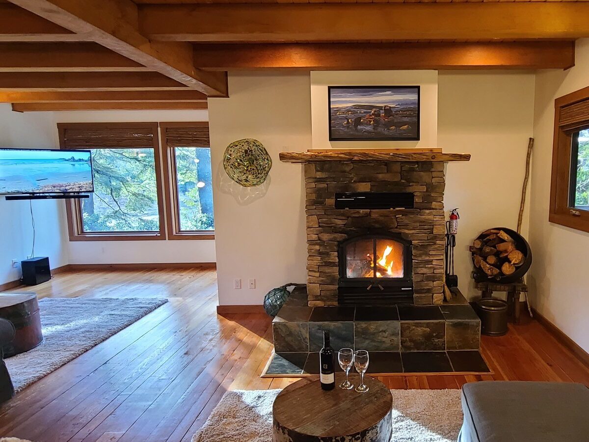 ViewWest Vacation Rentals Inc. Tofino, BC Our newly