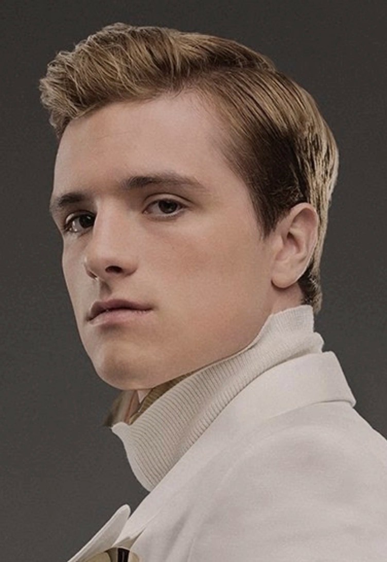 Peeta Mellark Hunger Gamepedia Wiki Fandom