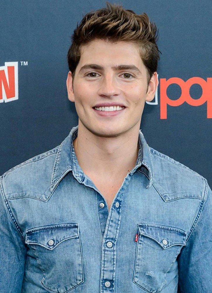 Gregg Sulkin Levi's Wiki FANDOM powered by Wikia