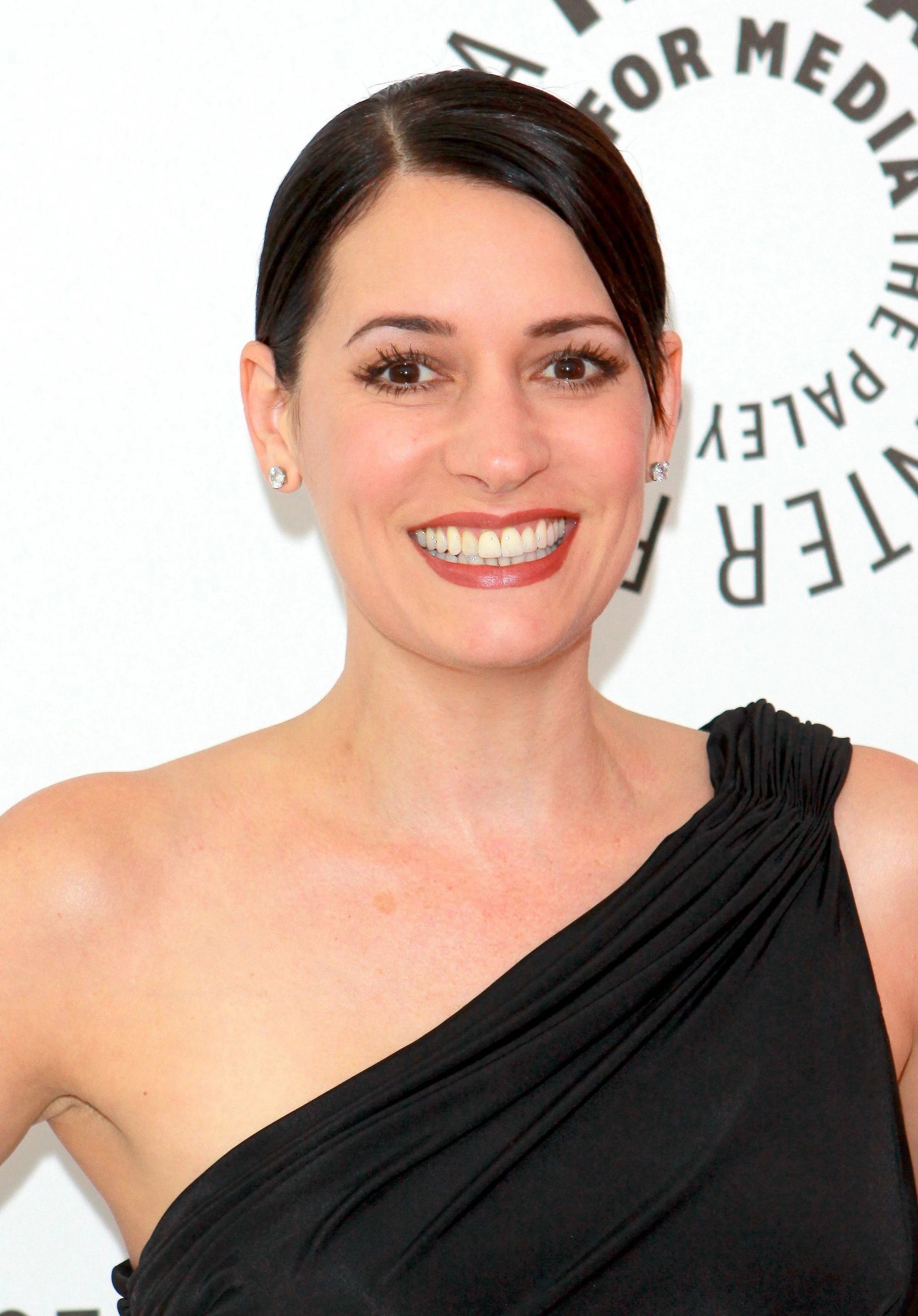 Paget Brewster | Modern Family Wiki | FANDOM powered by Wikia