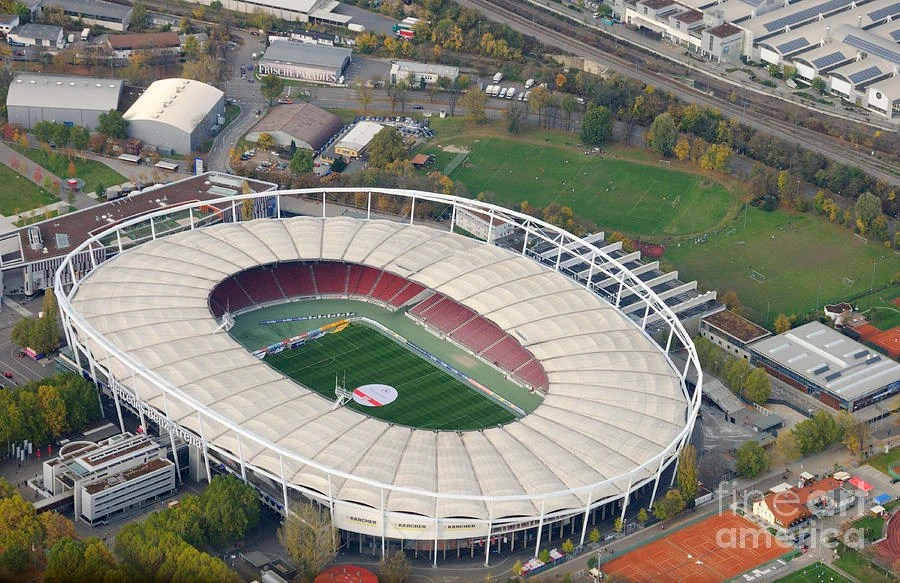 bilder mercedes benz arena - Roberto Carmina Ti