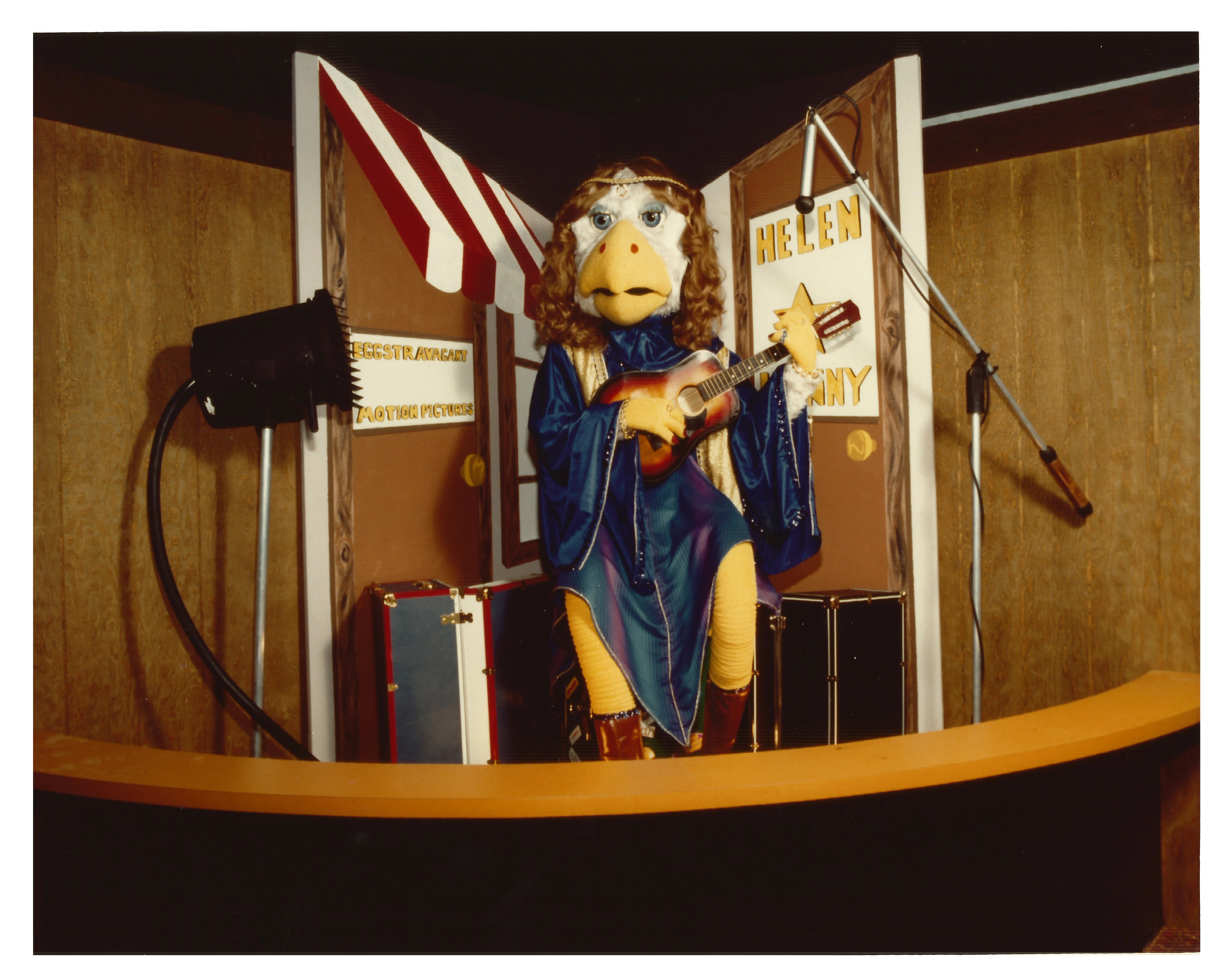 Helen Henny Chuck E. Cheese Wiki FANDOM powered by Wikia