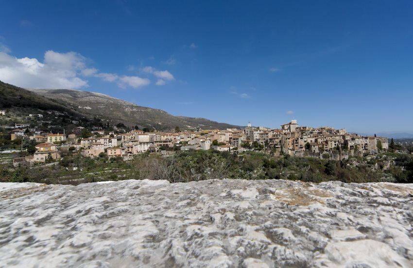 Le village de Tourrettes sur Loup Poterie La Bergerie