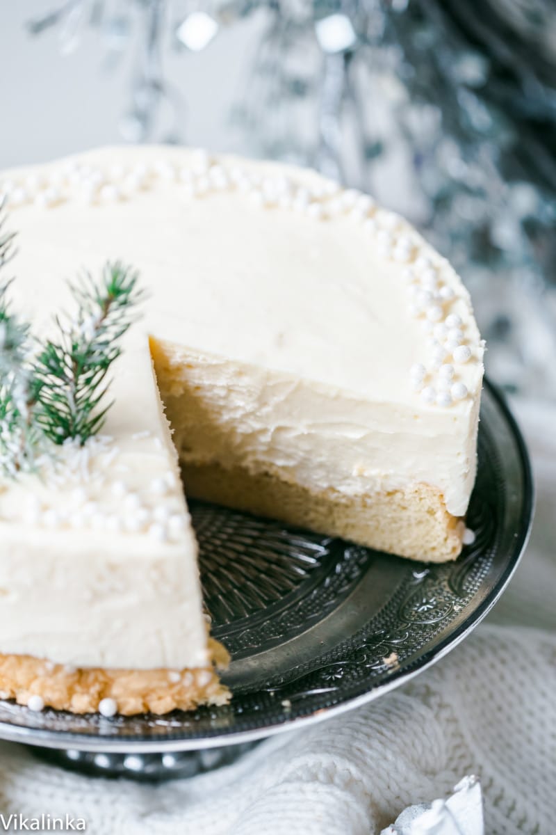 White Christmas Truffle Cake Vikalinka