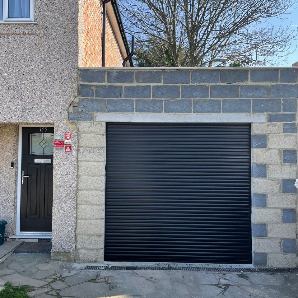 Vikidoors Viki roller garage doors