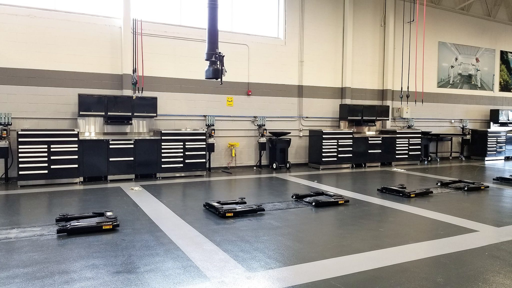 Land Rover of North Haven Viking Equipment