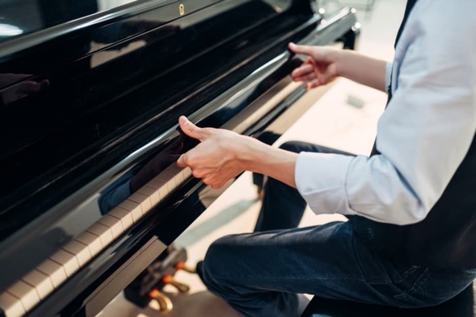 Should Piano Keys Be Covered?