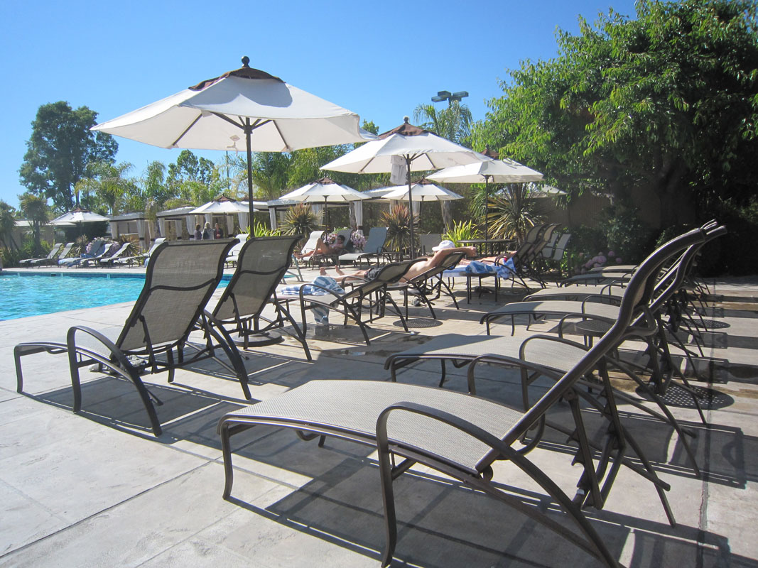 HOSPITALITY OUTDOOR FURNITURE Villa Terrazza Patio Furniture, Sonoma