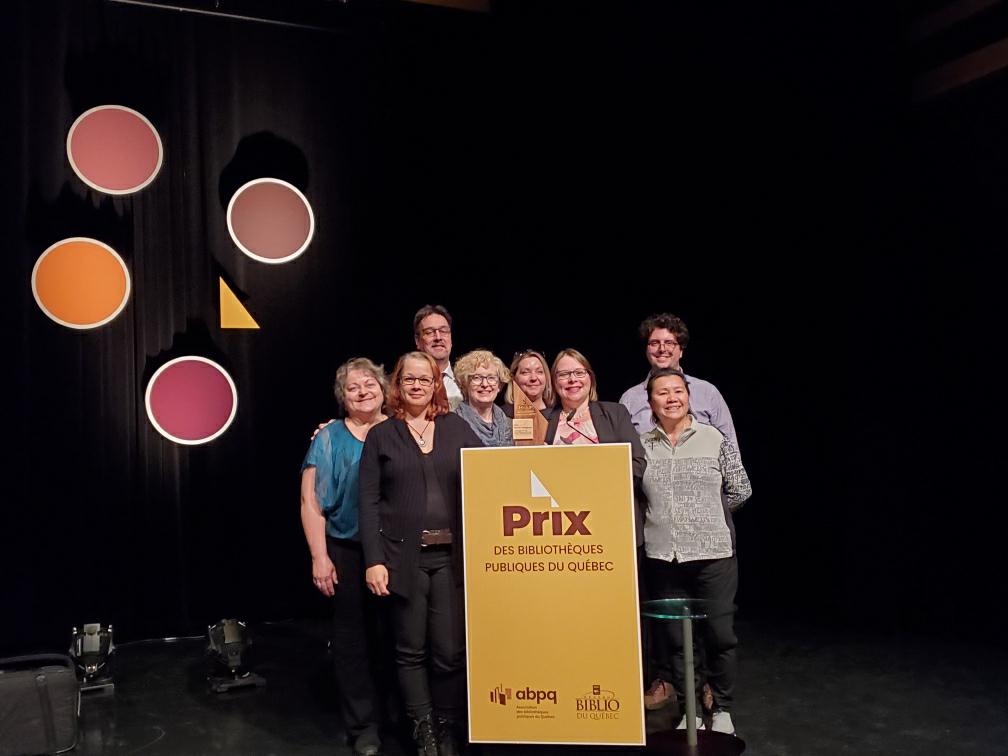 Le prix d’excellence DenisVaugeois remis à la bibliothèque de DollarddesOrmeaux Ville de