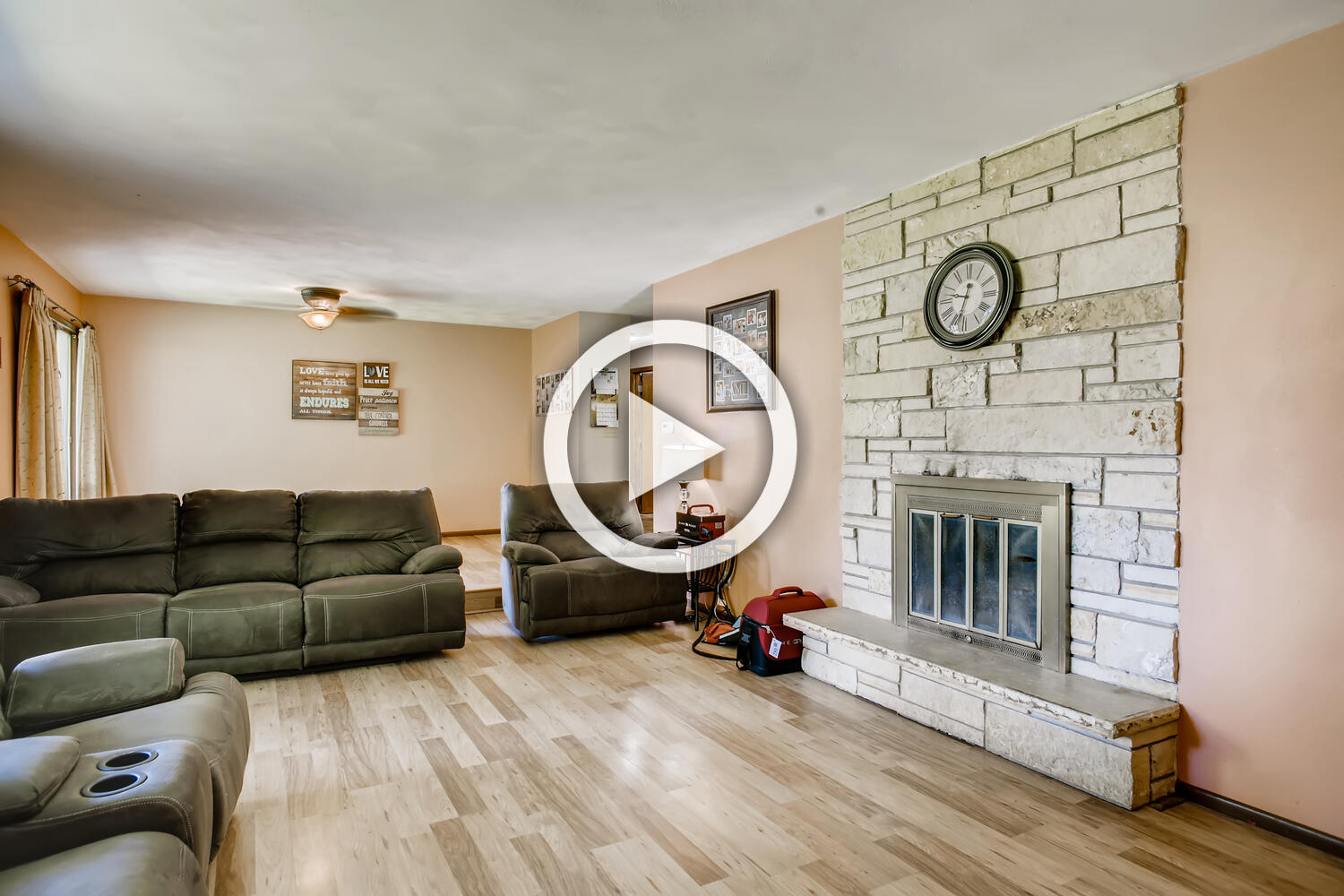 631 N Center St, Lena IL