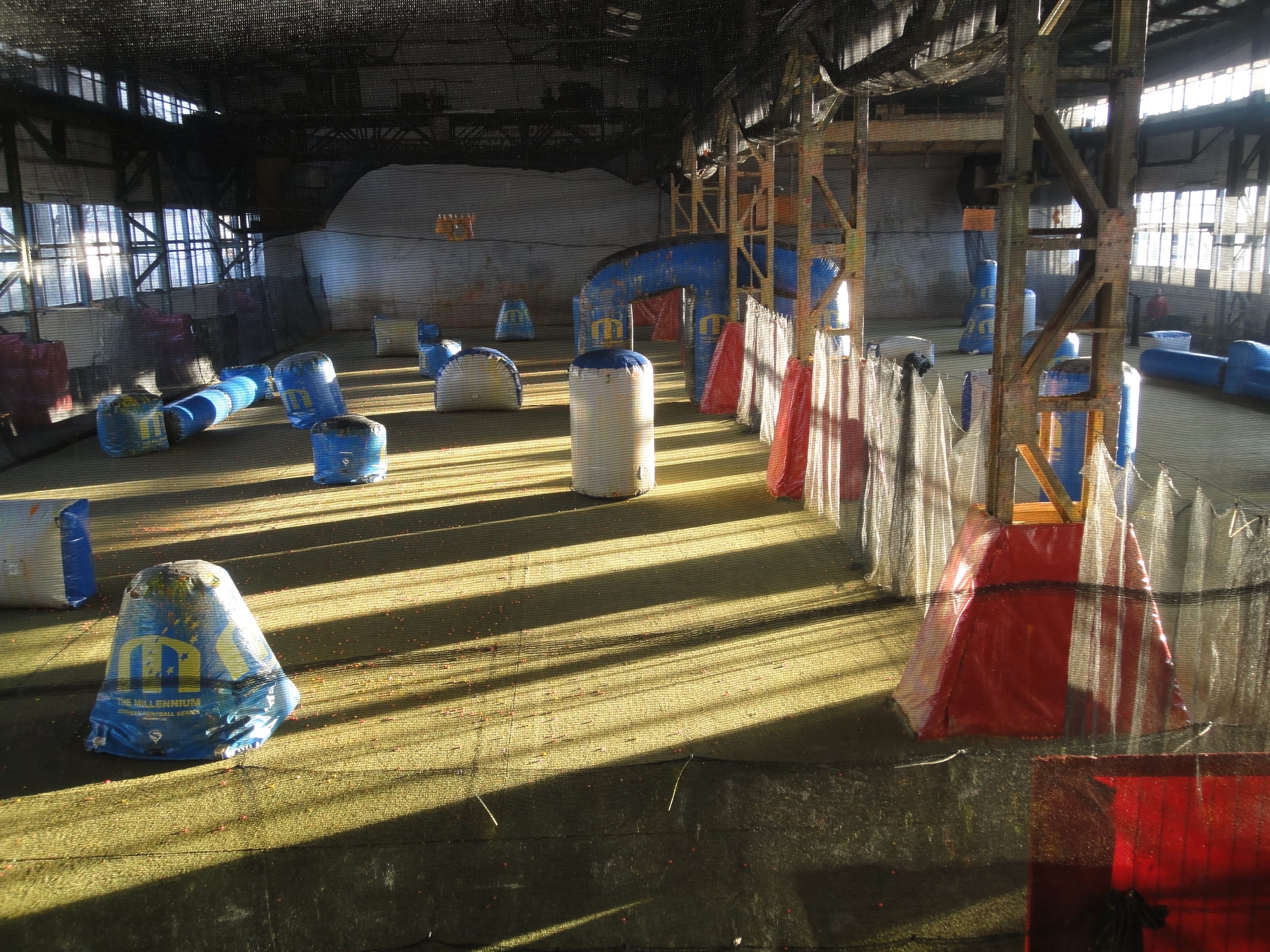 Paintball indoor à Berlin 200 billes par personne et transferts Vimigo