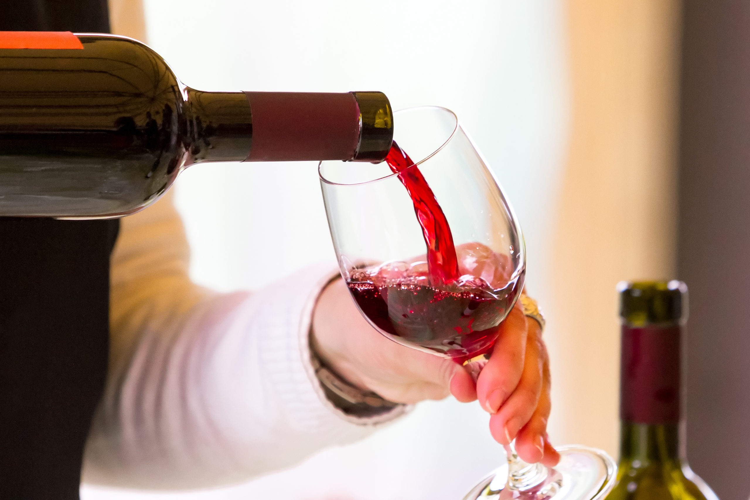 What Is The Correct Temperature For Serving Red Wine at Bernice House blog